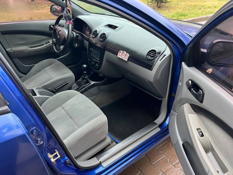 Продам Шевроле Лачетті