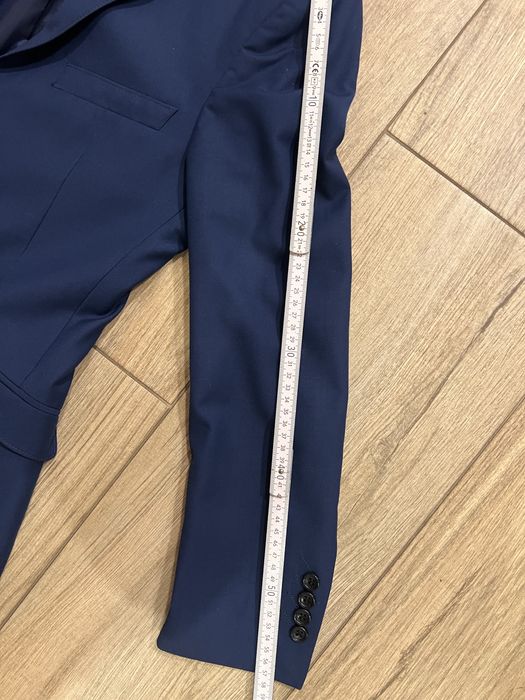 Чоловічий костюм