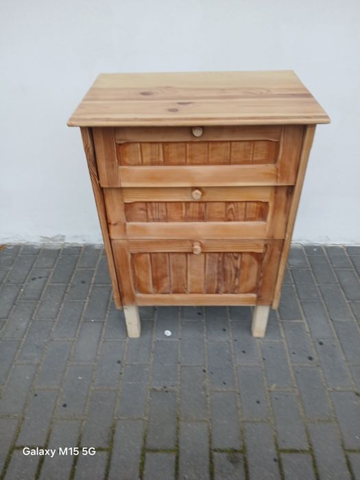 Sprzedam komody z drewna