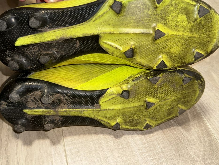 Бутси адідас 38 розмір