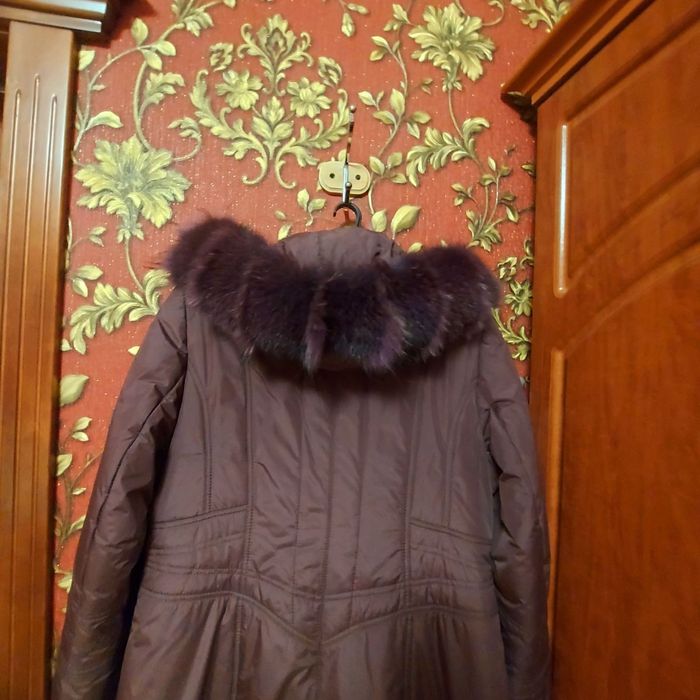 Продам зимових два пальта