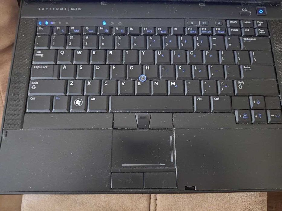 Dell e6410 i7 \ 8gb ddr3 \ Nvidia 512 mb \ 320 gb