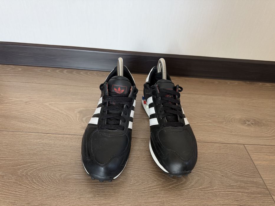 шкіряні кросівки adidas L.A.Trainer 40.5 розмір