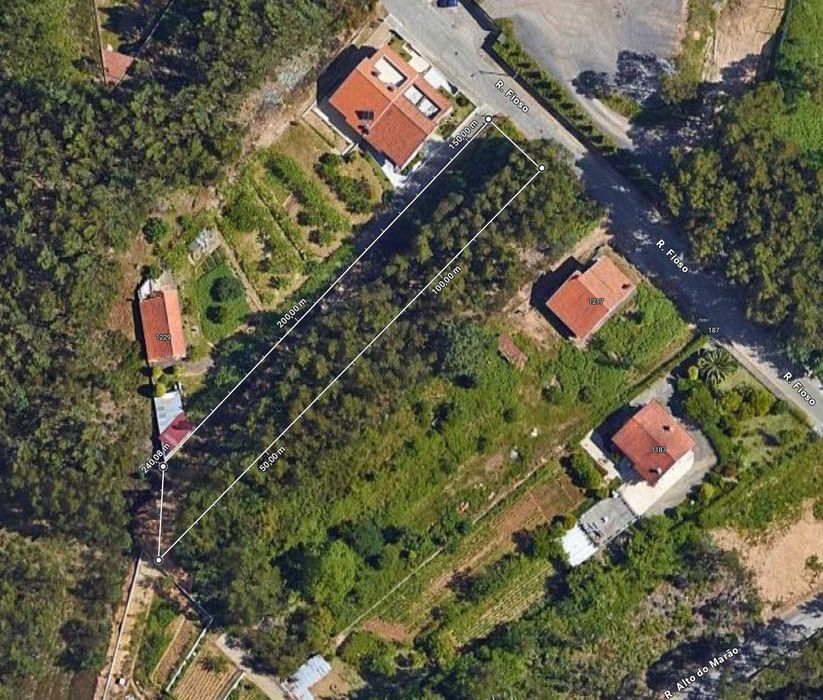 Terreno Crestuma / Rua do Fioso