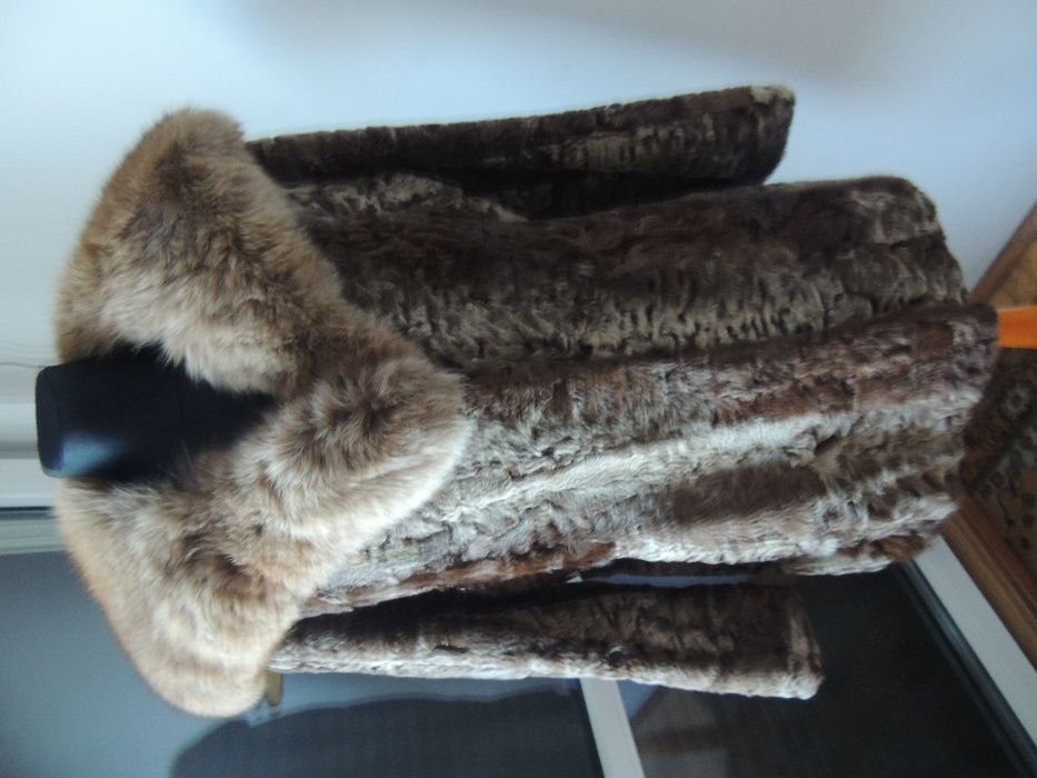 Futro z kóz kaukazkich kołnierz z naturalnego lisa XL 40 42