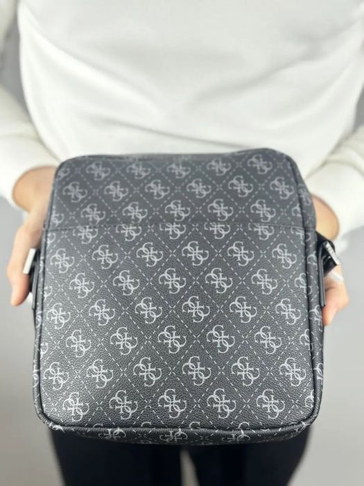 Чоловічий мессенджер через плече Guess Smart Mini:Чорний
