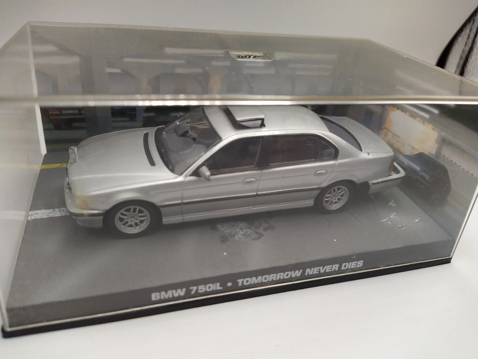 BMW 750iL E38 James Bond 007 Eaglemoss 1:43 Chorzów • OLX.pl