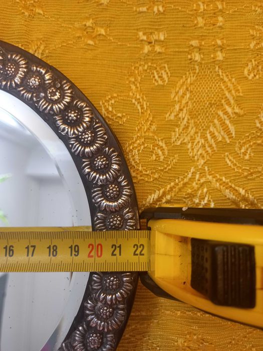 Antigo espelho de mesa em pau santo e aplicações de prata