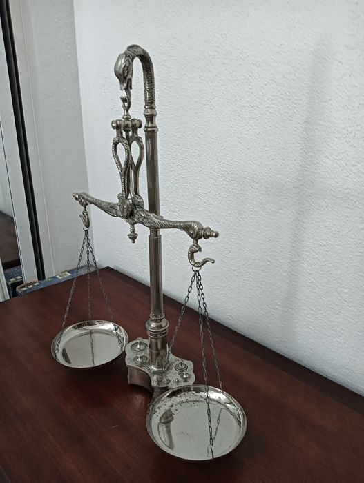 Vendo balança decorativa