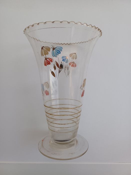 3 peças de vidro antigo (2 vasos e 1 frasco grande)