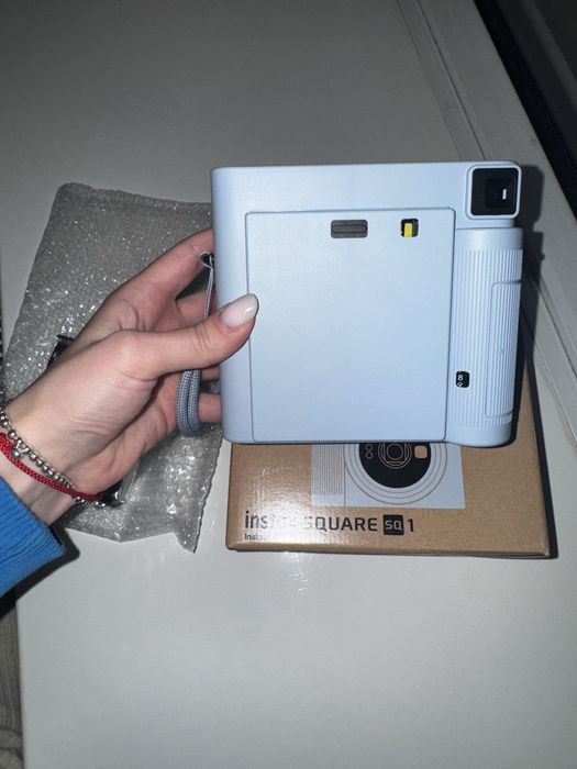 Фотоапарат Instax Square SQ1