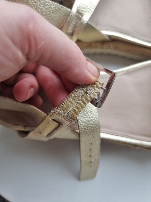 Стильні босоніжки від Aldo