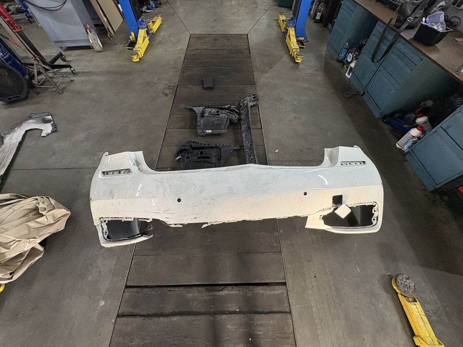 Бампер задній bmw g11 g12 під ремонт