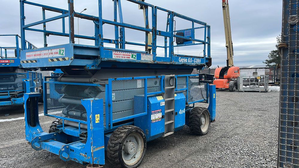 Podnośnik nożycowy 4x4 18 m Genie GS5390 RT (JLG Haulotte) UDT