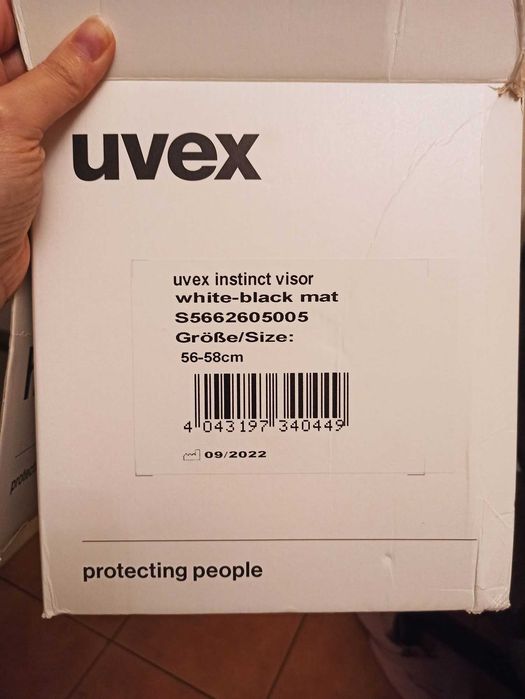 Kask narciarski UVEX Instinct Visor  rozm. 56-58