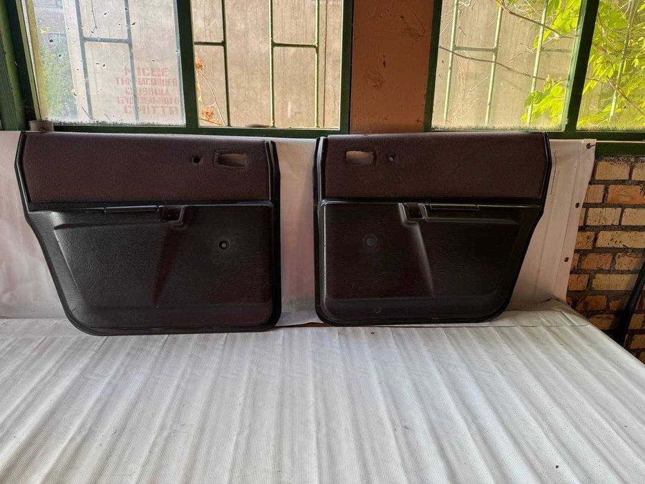 Продам карти дверей audi 100 c3 1986 2.3 бензин