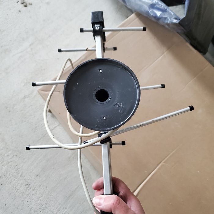 Антена нова Антена DVB-T2 Кімнатна ТРИЗУБ