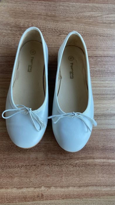 Sabrinas de cerimónia cor pérola Pisamonas tamanho 37