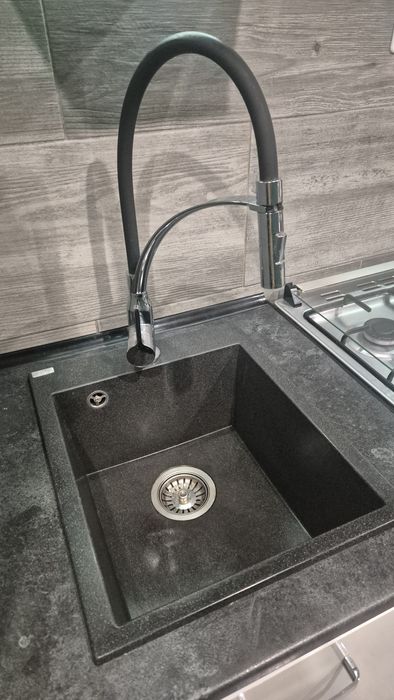 Zlewozmywak z baterią