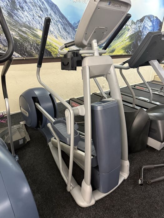 Эллиптический тренажер Precor EFX 835 P30 Орбитрек