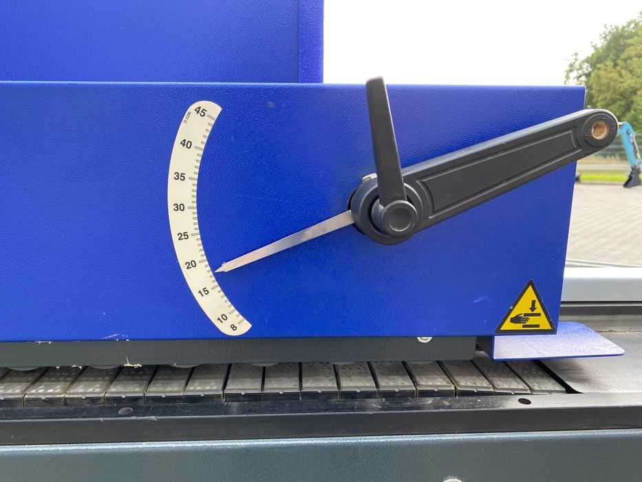 Okleiniarka Felder G 330 z cykliną gąsienicą