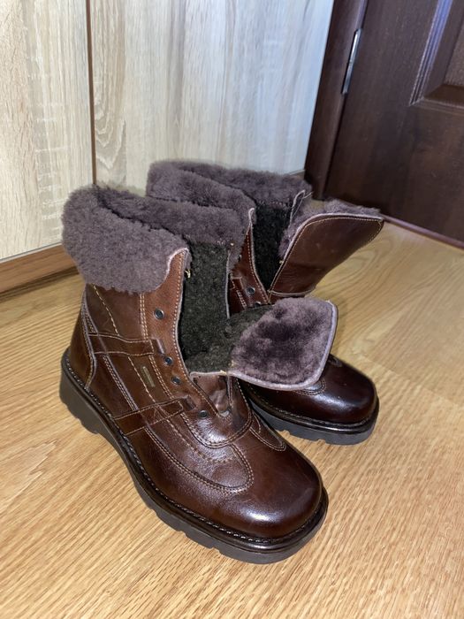 Зимові черевикі Bata