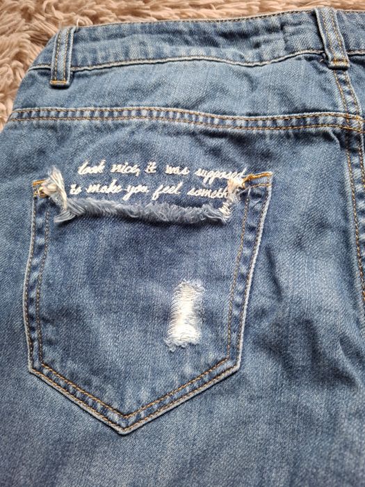 Jeansy 38 rezerved