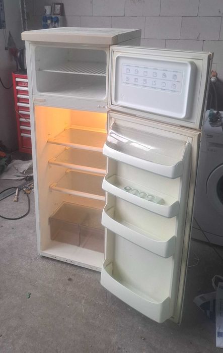 lodowka no frost wys 188cm kilka zdjec i opis