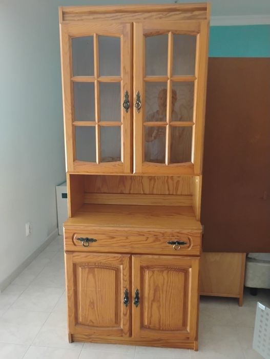 Louceiros com gaveta e vitrine