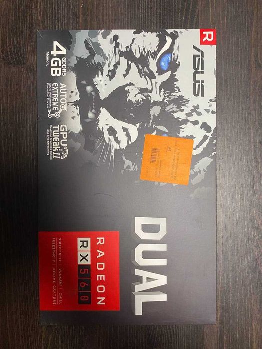 Игровая видеокарта Asus AMD Radeon RX560 4 ГБ в идеальном состоянии