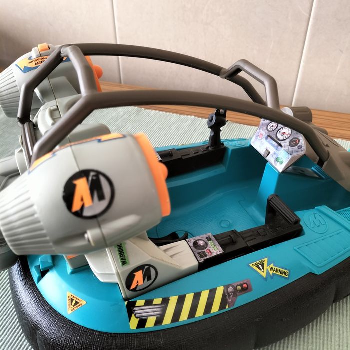Hovercraft Action Man brinquedo impecável e completo