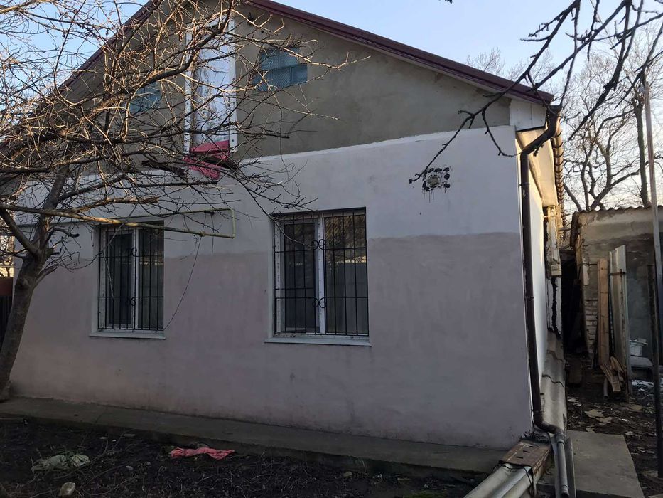 Фасадный участок на Дмитрии Донского