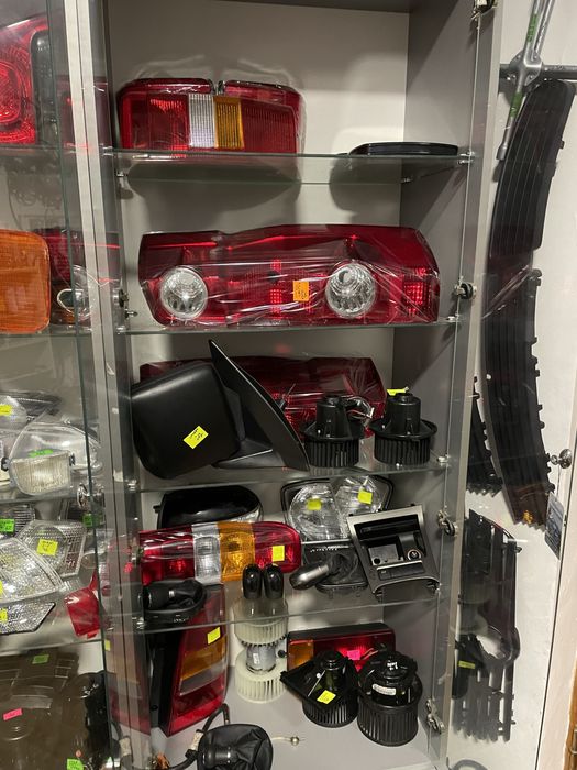 Оптика ліхтарі повороти стопи нові Фольксваген Опель Мерседес