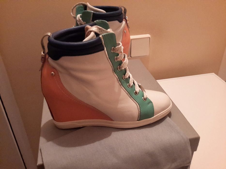 оригинальные  ботинки  фирмы ballin ,baldinini Италия