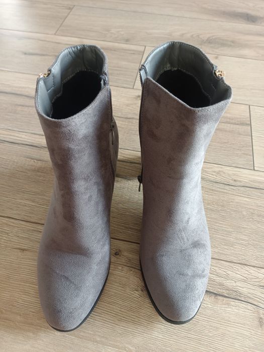 Buty Botki nowe r41