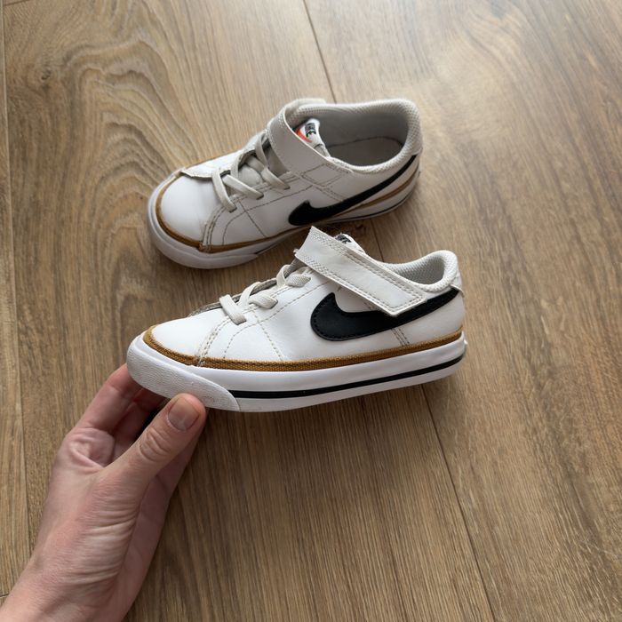 Дитячі шкіряні  кросівки Nike ( устілка 16)