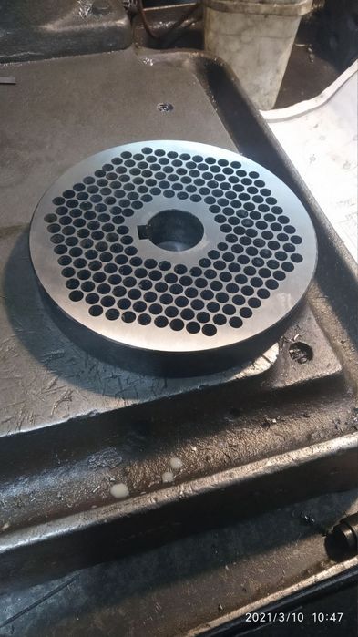 Матриці, ролики в зборі, запчастини на пресс-гранулятори