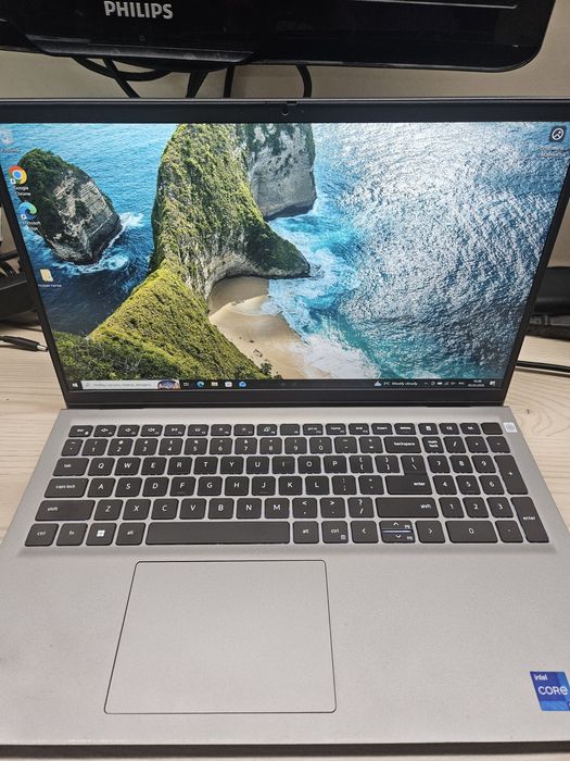 Dell Vostro 3530 i7-1355U/24Gb DDR4/SSD 512Gb/15.6" IPS (2024год)