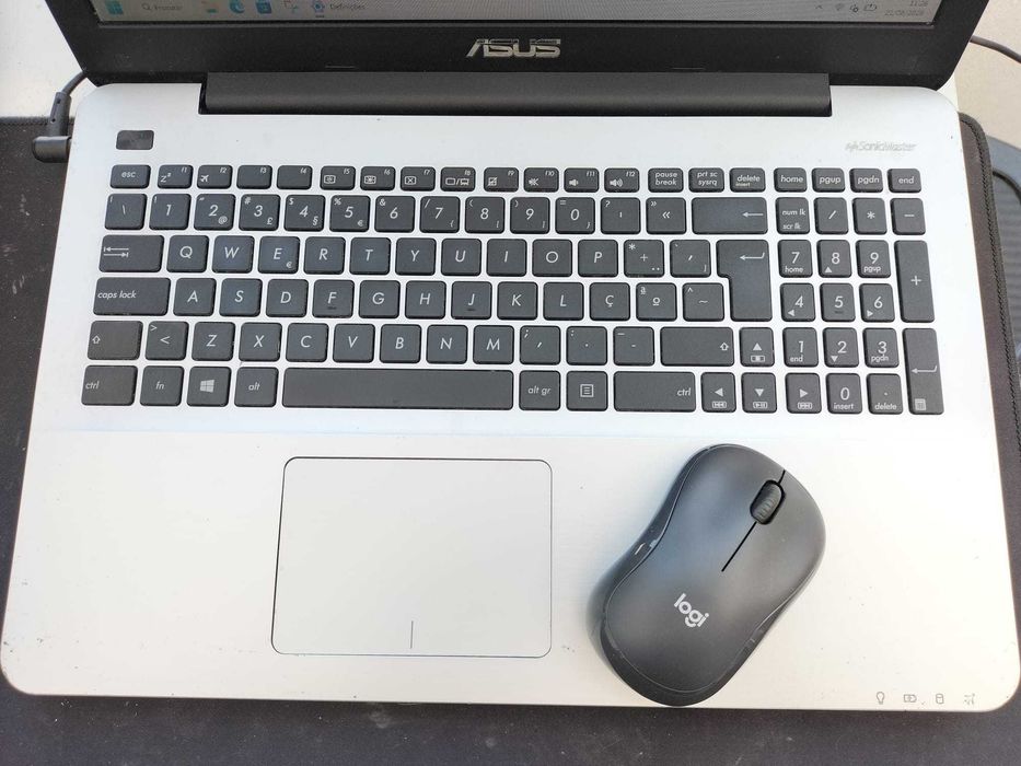 PC Portátil Asus i7