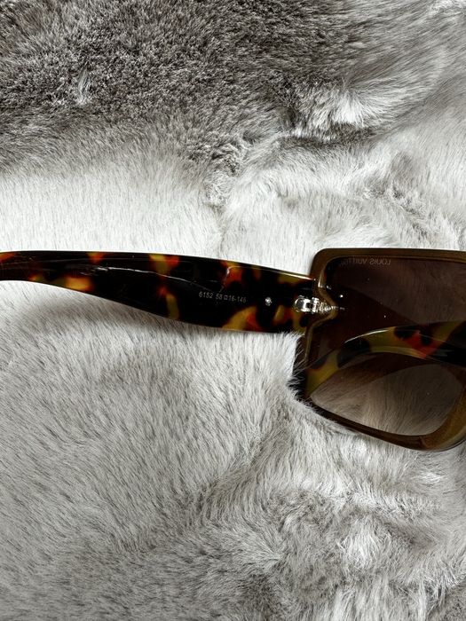 Okilary brazowe Louis Vuitton
