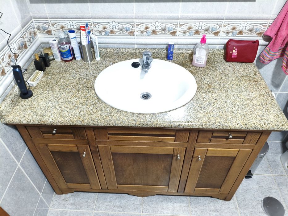 Conjunto de Móvel WC e espelho