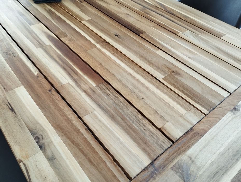 Sprzedam drewno akacjowe