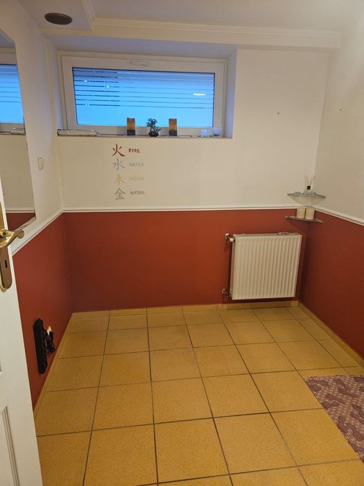 Wynajmę lokal/pomieszczenia  pod usługi