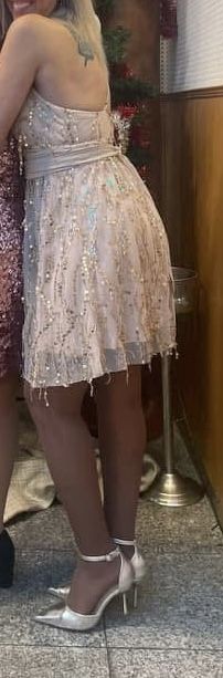 Vestido festa tamanho M bege com brilhantes