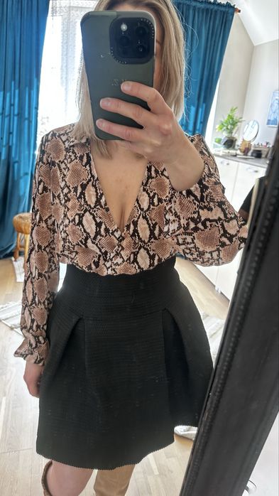 Body rozmiar M duzy dekolt