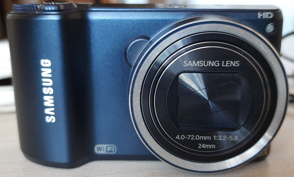 Samsung Цифровий фотоапарат з Wi-Fi  (WB202F)