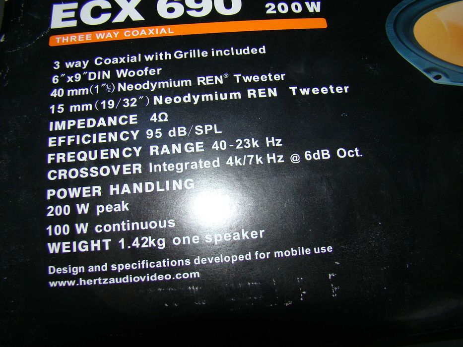 Автомобильные овальные динамики 6х9. Hertz ECX690