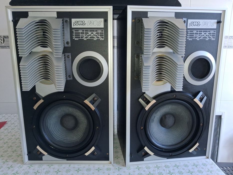 Colunas jamo power 130 S