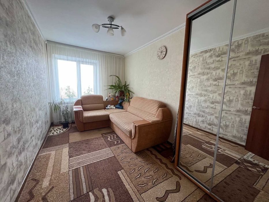 Продаж 3-кімнатної квартири, парк Гагаріна (213-261-527)