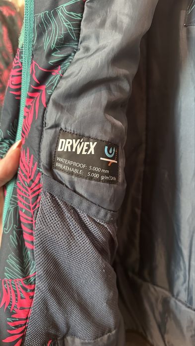 Продам термо куртку, зріст 152 см